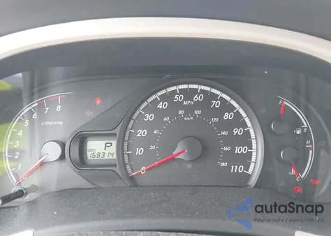 2012 Toyota Sienna Le V6 8 Passenger z USA, uszkodzony, nr VIN 5TDKK3DC9CS272895